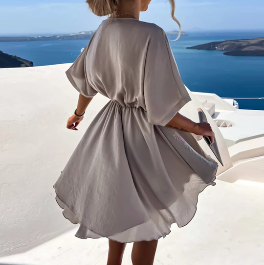 Kiana - Elegancka zwiewna mini sukienka